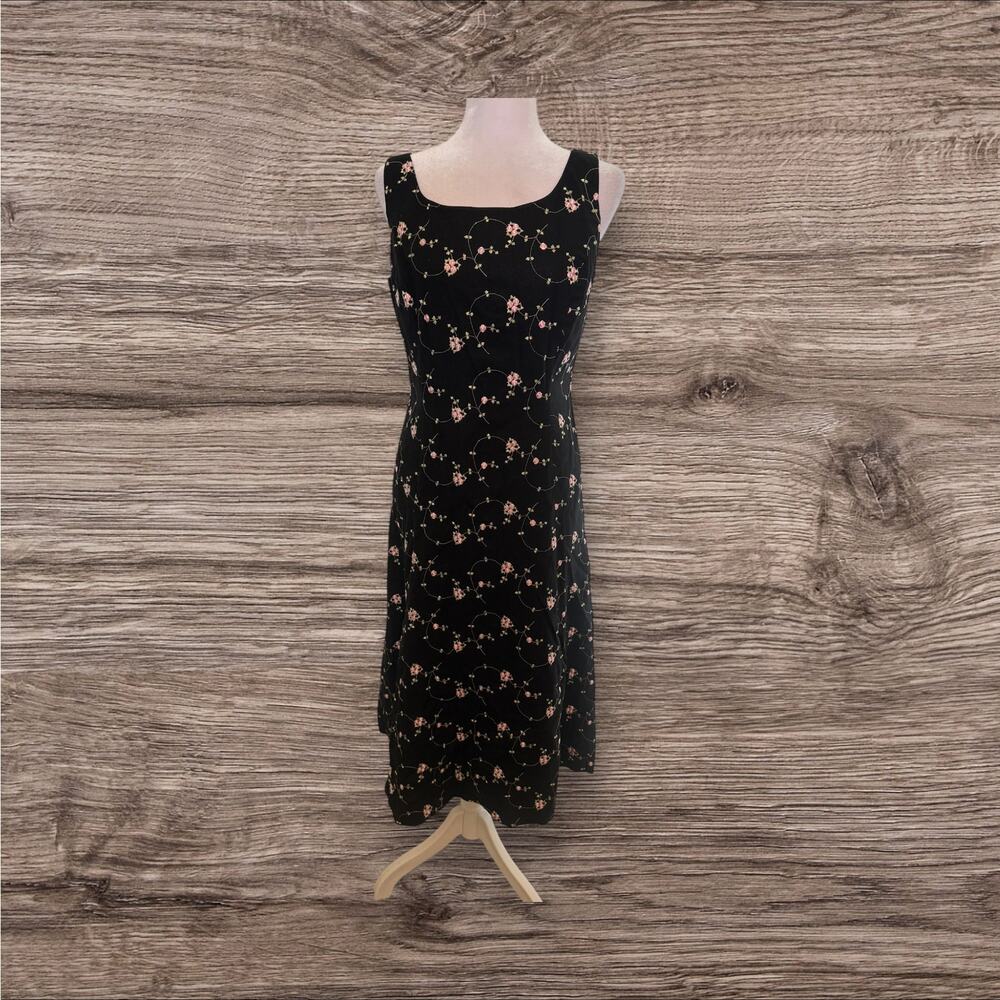Vintage Sheri Martin New York Petite Black w/Embroidery Pink Roses/Leaves Dress